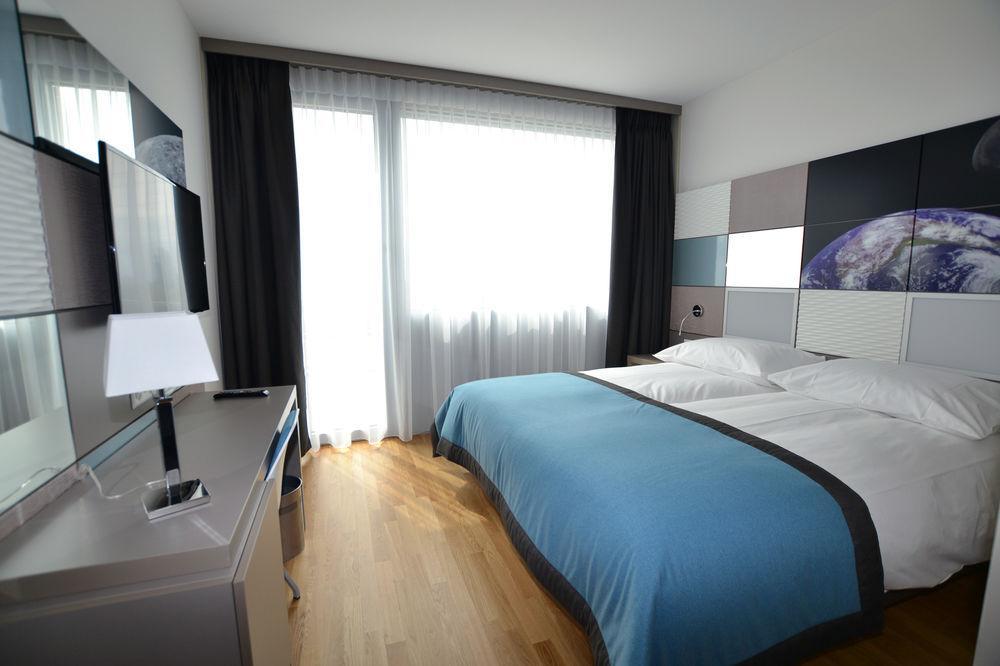 Discovery Hotel 3* Superior Crissier Eksteriør billede