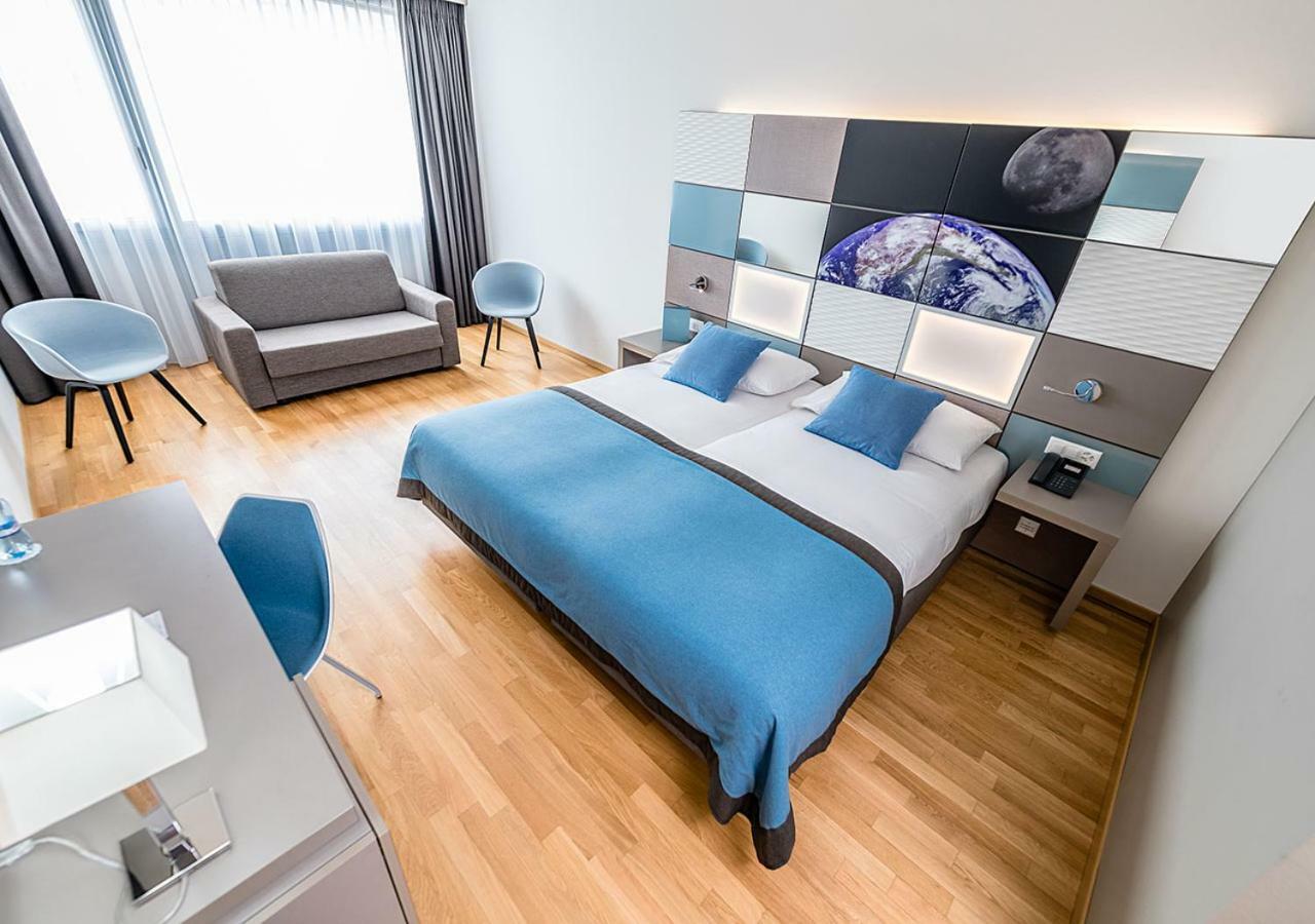 Discovery Hotel 3* Superior Crissier Eksteriør billede