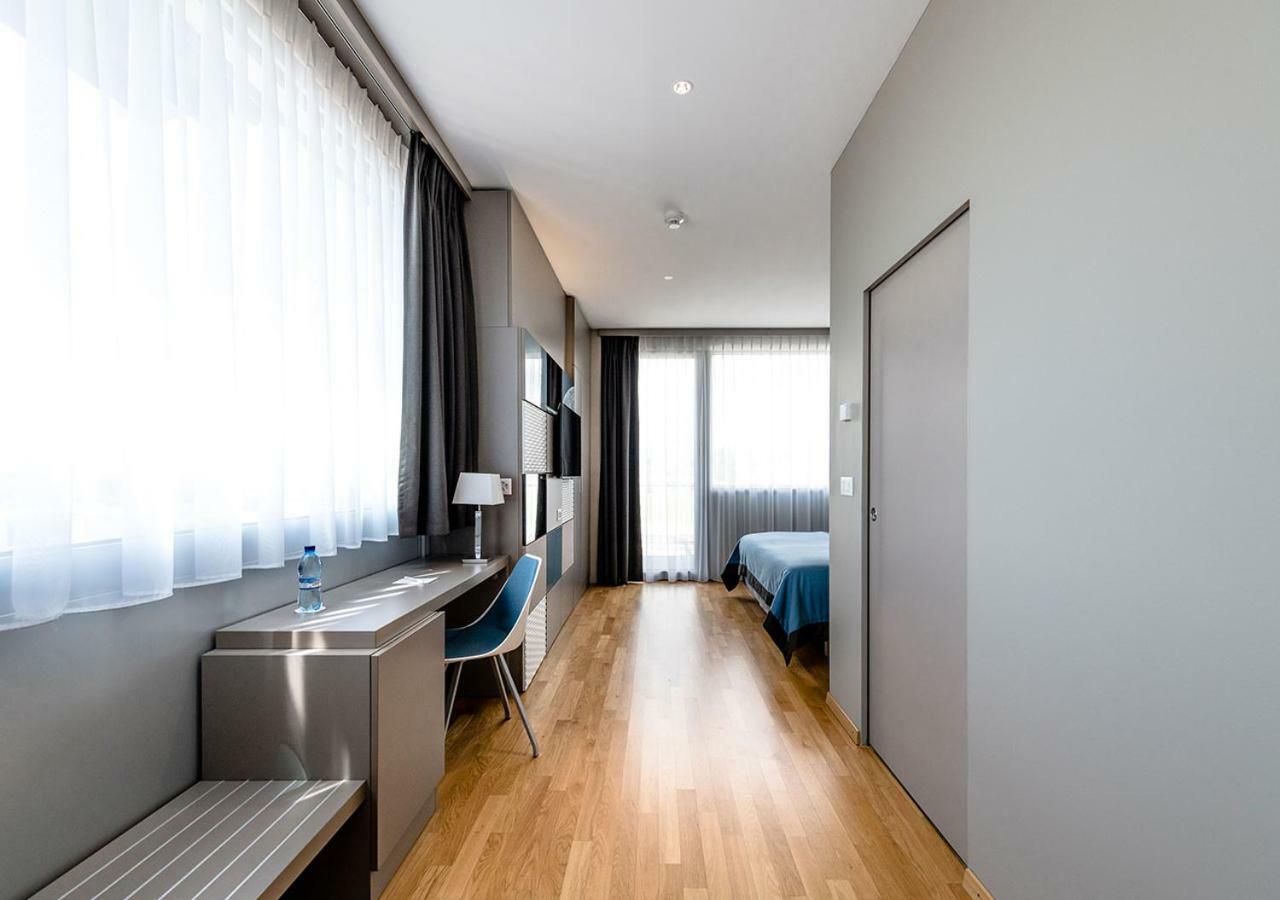 Discovery Hotel 3* Superior Crissier Eksteriør billede